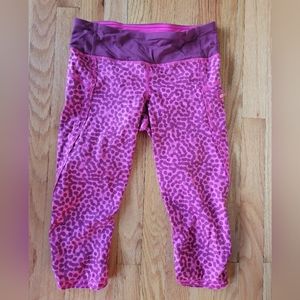 EUC Lululemon cropped tights Size 6